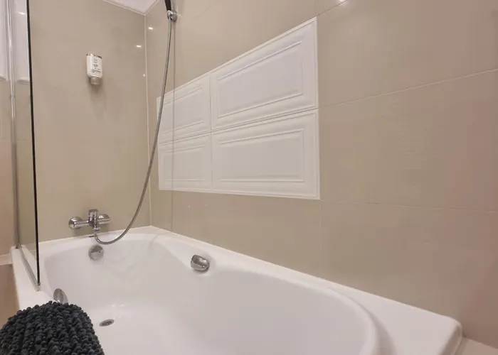 Welcome Old Town & Marina Апартаменты *